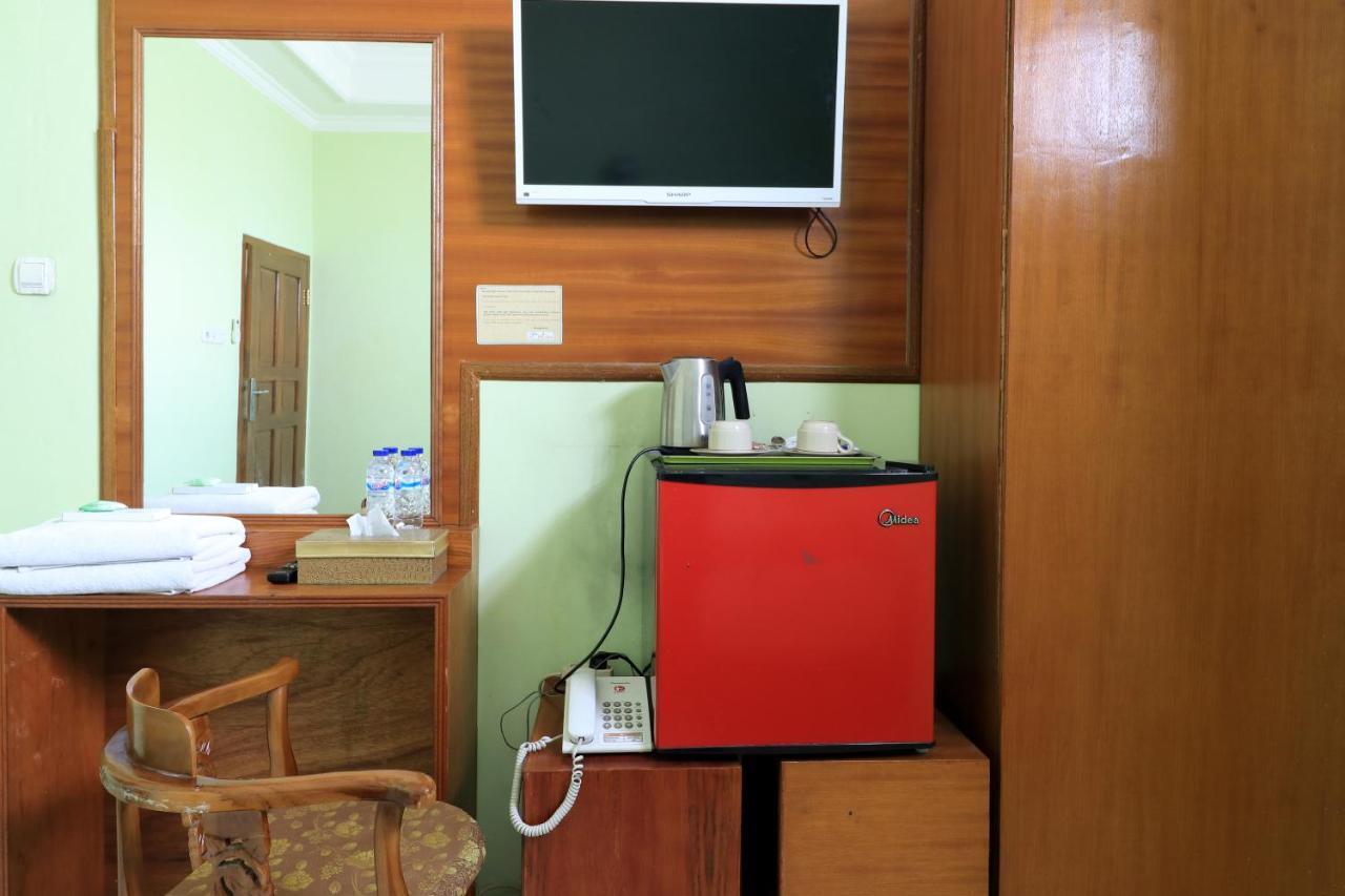 Hotel Prisma Sidoarjo Ngoại thất bức ảnh