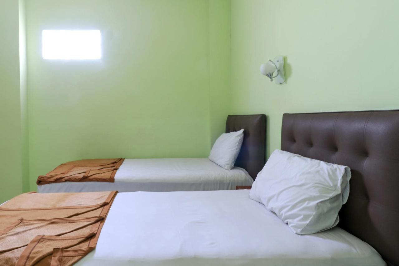 Hotel Prisma Sidoarjo Ngoại thất bức ảnh
