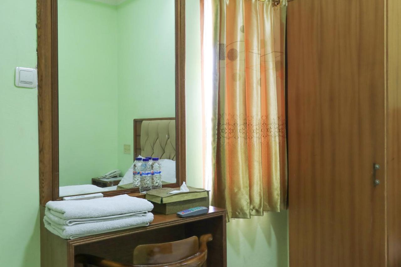 Hotel Prisma Sidoarjo Ngoại thất bức ảnh